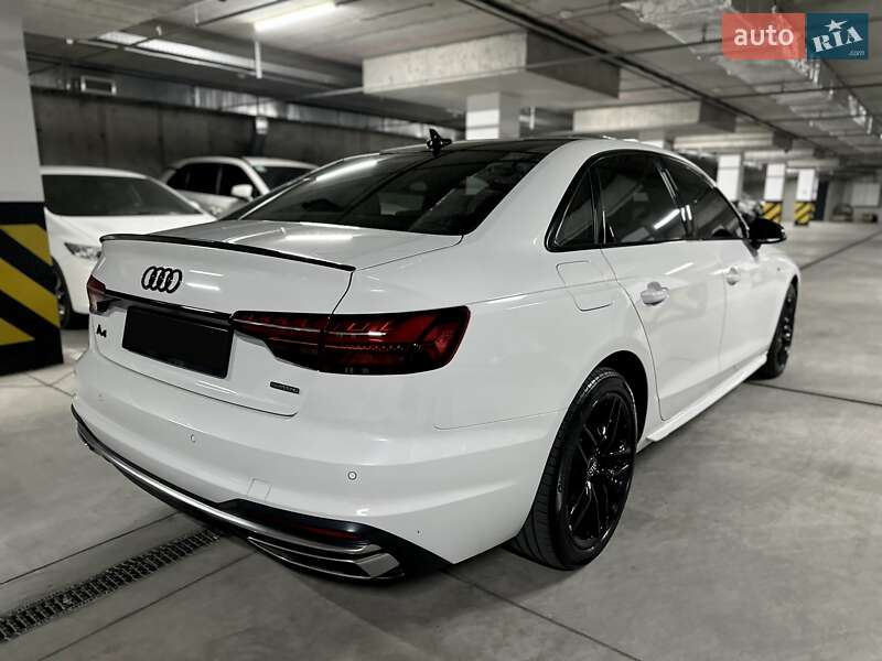 Седан Audi A4 2020 в Дніпрі