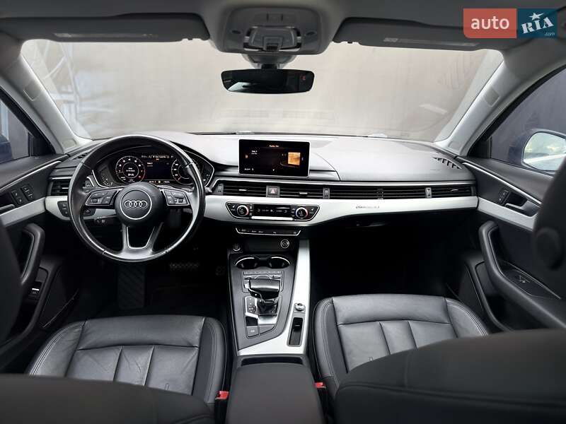 Седан Audi A4 2017 в Львові