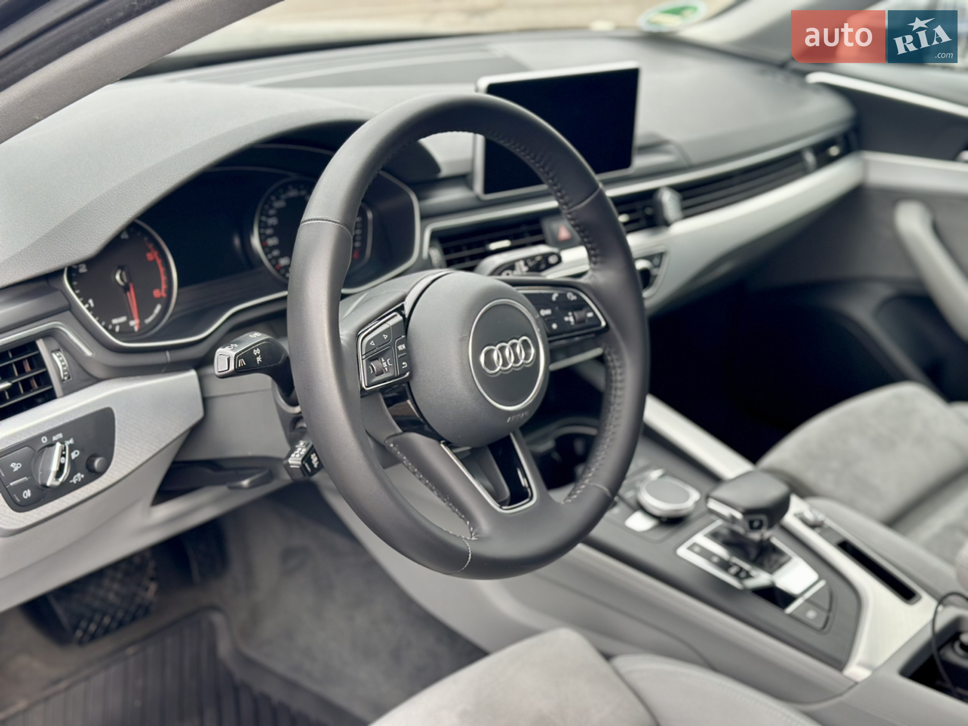2017 Audi A4 - мініатюра 14