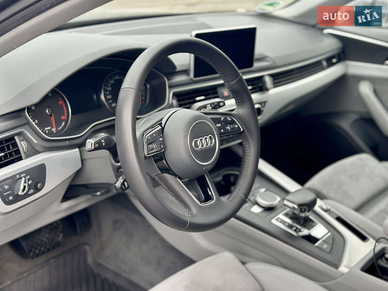 Универсал Audi A4 2017 в Одессе