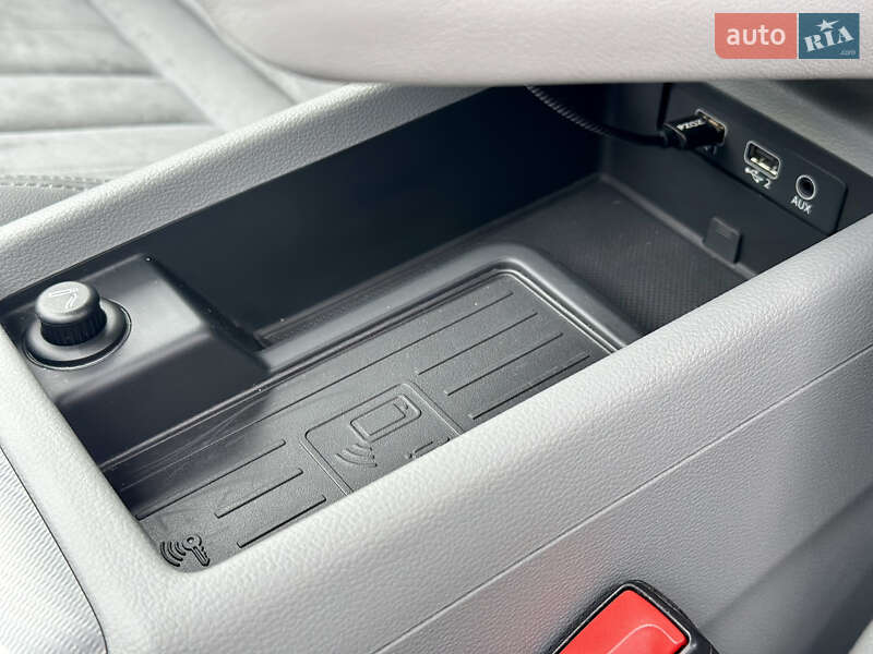 Универсал Audi A4 2017 в Одессе