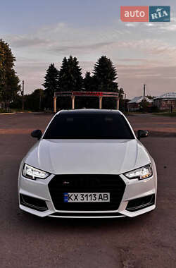 Седан Audi A4 2016 в 