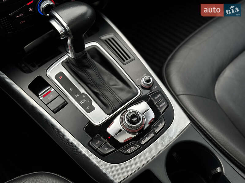 Седан Audi A4 2014 в Житомирі