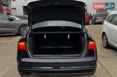 Седан Audi A4 2014 в 