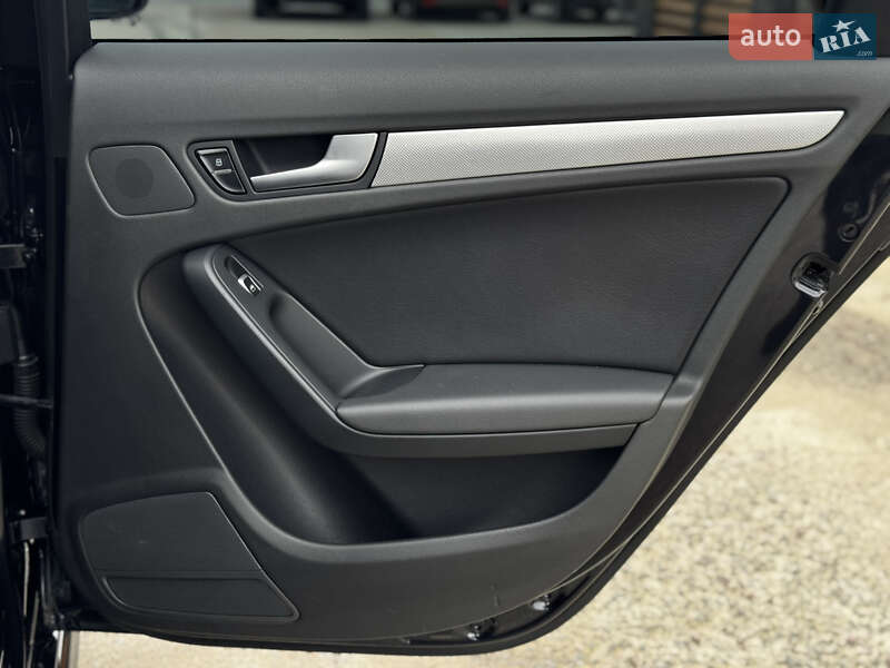 Седан Audi A4 2014 в Житомирі