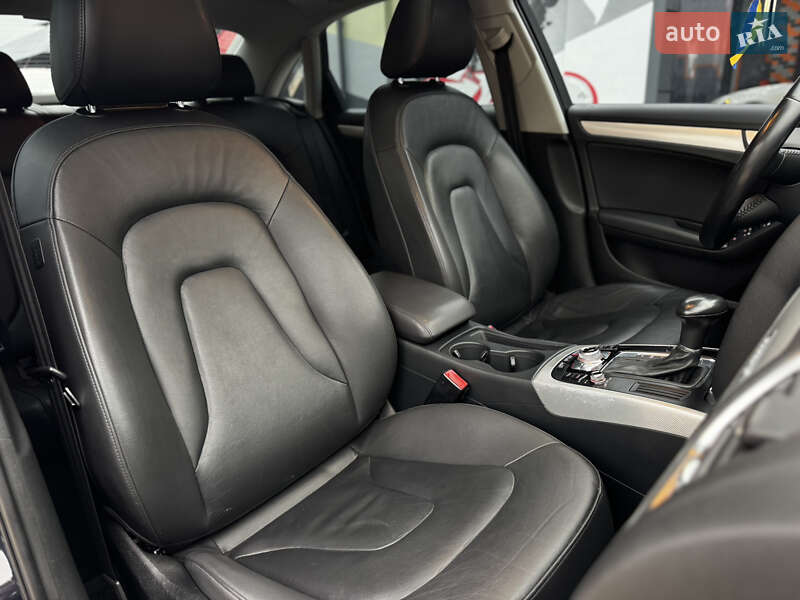 Седан Audi A4 2014 в Житомирі