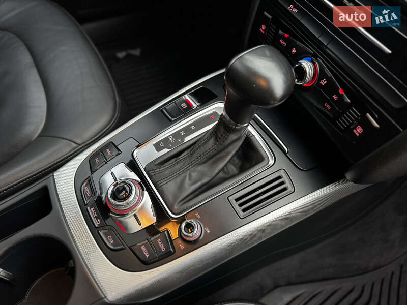 Седан Audi A4 2014 в Житомирі