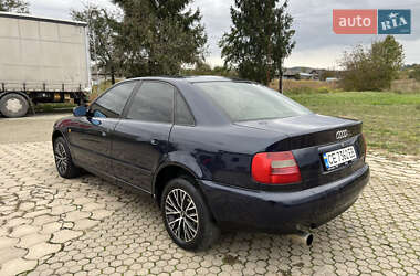 Седан Audi A4 1997 в  фото 4 Седан Audi A4 1997 в