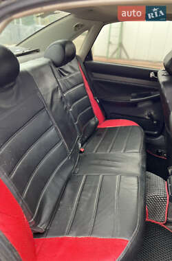 Седан Audi A4 1997 в  фото 14 Седан Audi A4 1997 в