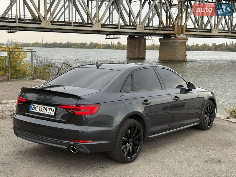 Седан Audi A4 2017 в Днепре
