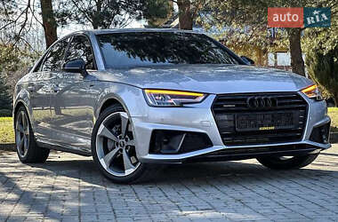 Седан Audi A4 2015 в 