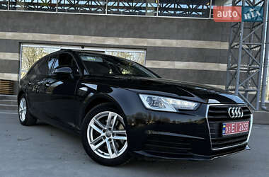 Универсал Audi A4 2017 в 
