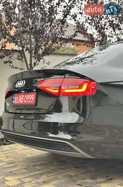 Седан Audi A4 2016 в 