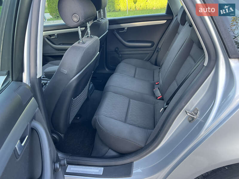 Седан Audi A4 2005 в Дунаевцах