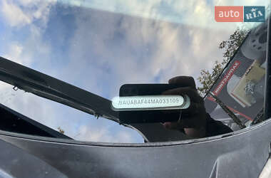 Седан Audi A4 2021 в 