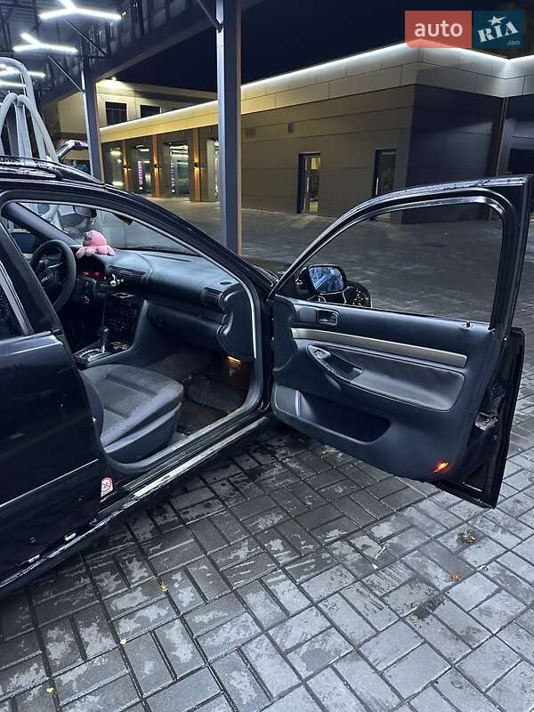 Универсал Audi A4 2000 в Черкассах