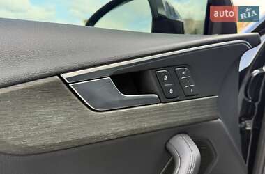 Седан Audi A4 2019 в 