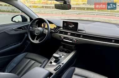 Седан Audi A4 2019 в 