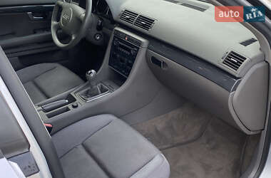 Седан Audi A4 2004 в 