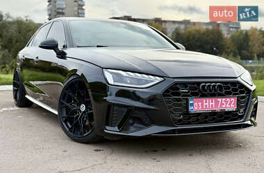 Седан Audi A4 2020 в 