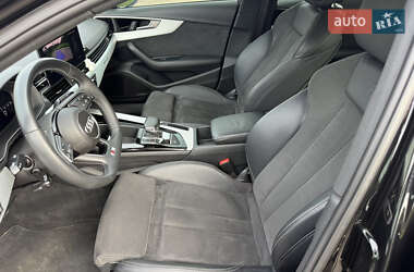 Седан Audi A4 2020 в 