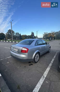 Седан Audi A4 2001 в 