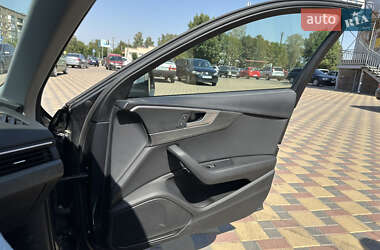 Седан Audi A4 2017 в 