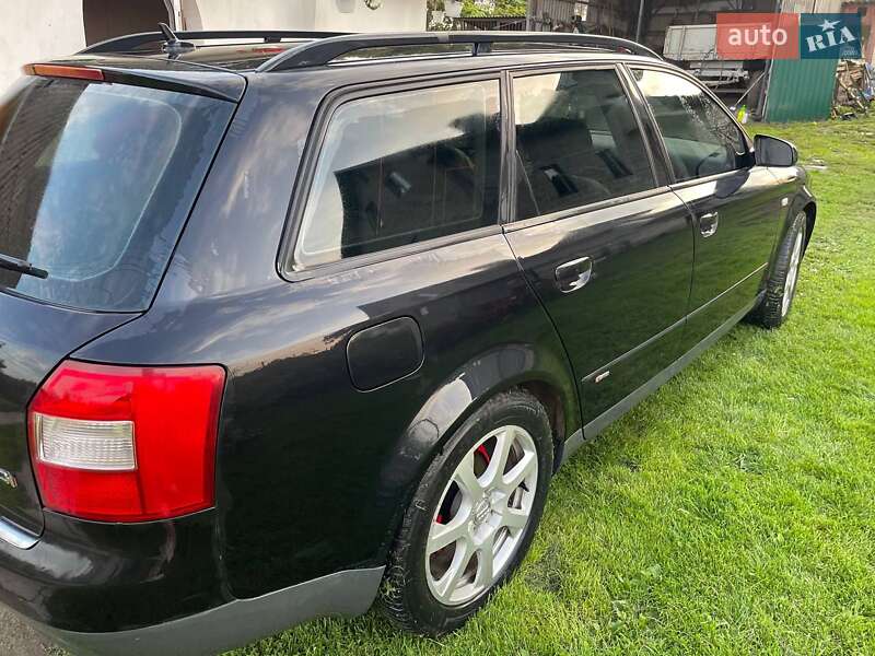 Универсал Audi A4 2002 в Мостиске
