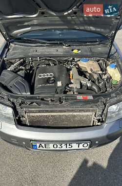 Седан Audi A4 2003 в 