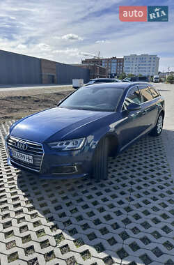 Универсал Audi A4 2018 в 