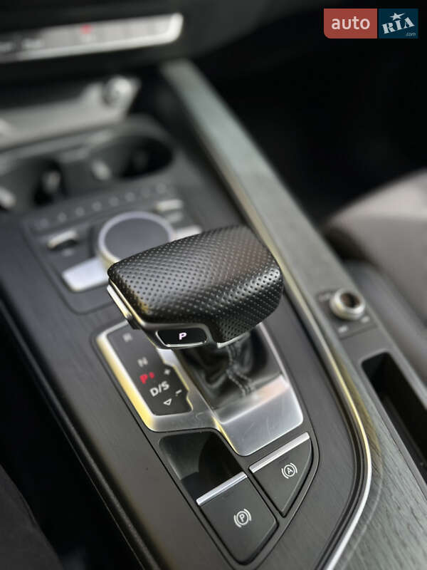 Универсал Audi A4 2017 в Черновцах