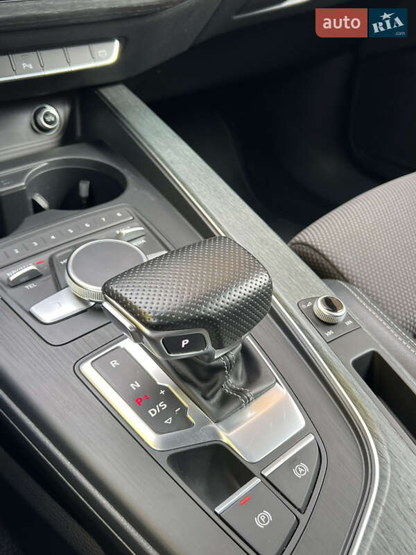 Универсал Audi A4 2017 в Черновцах