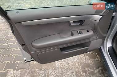 Седан Audi A4 2002 в 
