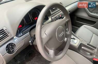 Седан Audi A4 2002 в 