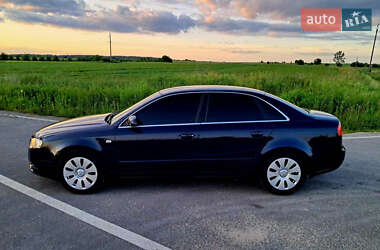 Седан Audi A4 2004 в 