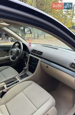 Седан Audi A4 2005 в 