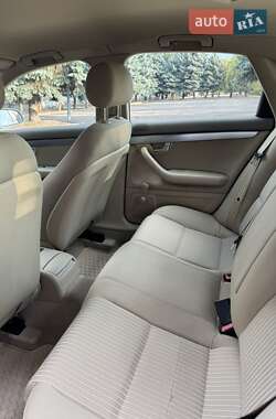 Седан Audi A4 2005 в 