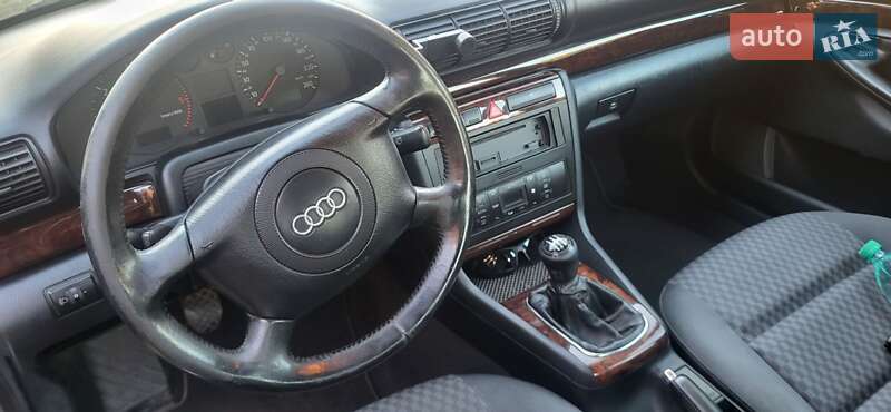 Седан Audi A4 1999 в Дніпрі
