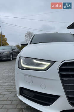 Універсал Audi A4 2012 в 
