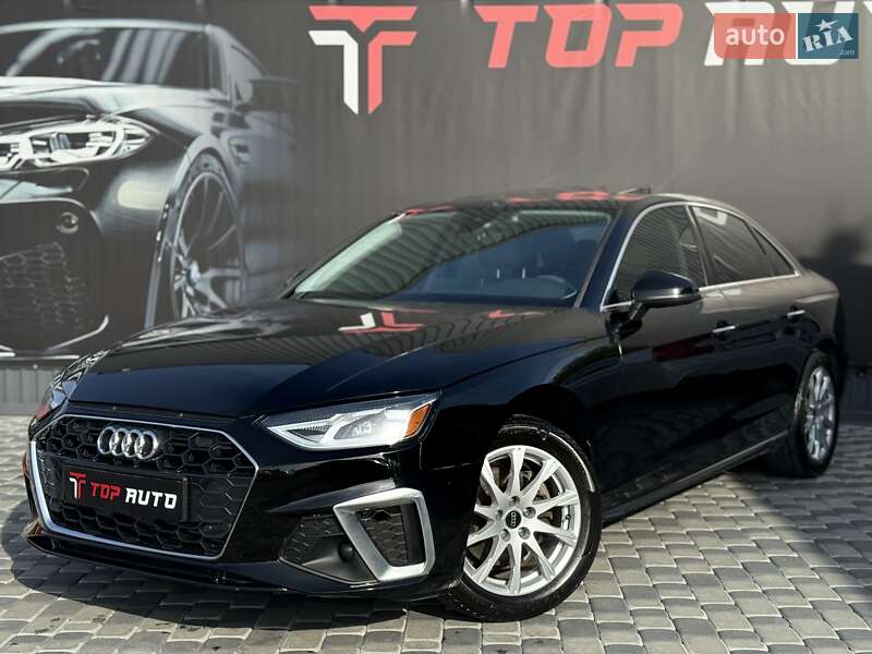 Седан Audi A4 2022 в Львове