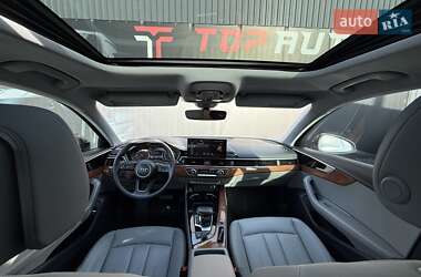 Седан Audi A4 2022 в 