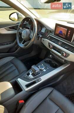 Седан Audi A4 2016 в 