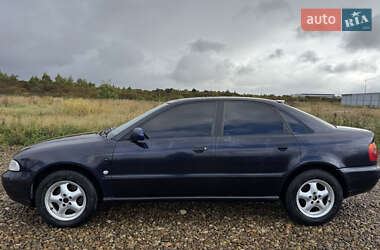 Седан Audi A4 1995 в 