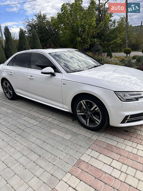 Седан Audi A4 2016 в Вендичанах
