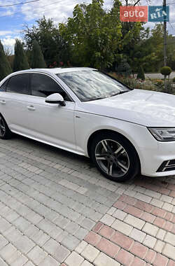 Седан Audi A4 2016 в 