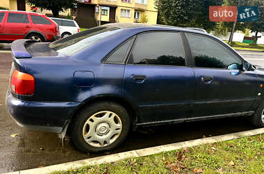 Седан Audi A4 1996 в 