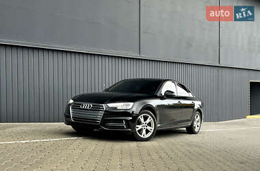 Седан Audi A4 2018 в Тернополе