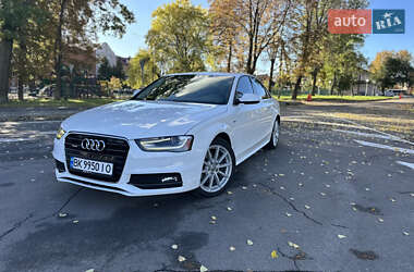 Седан Audi A4 2015 в 