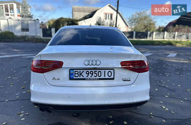Седан Audi A4 2015 в 