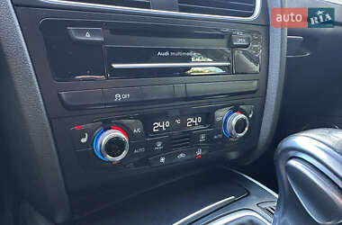 Седан Audi A4 2015 в 